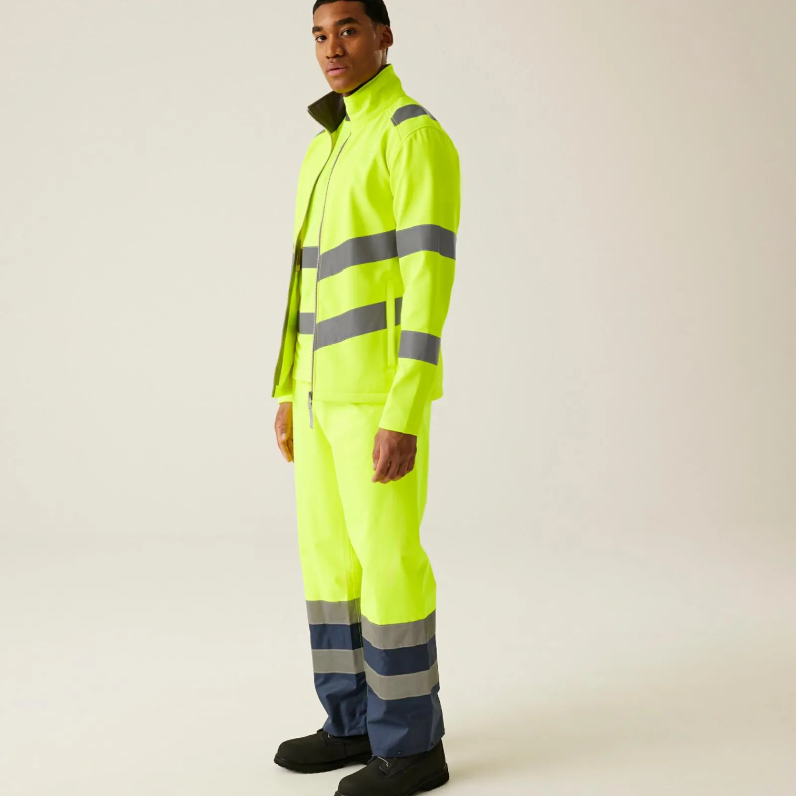 Regatta Men's Hi-Vis Pro Contract Ablaze 2 Layer Softshell Jacket |< Vêtements Haute Visibilité