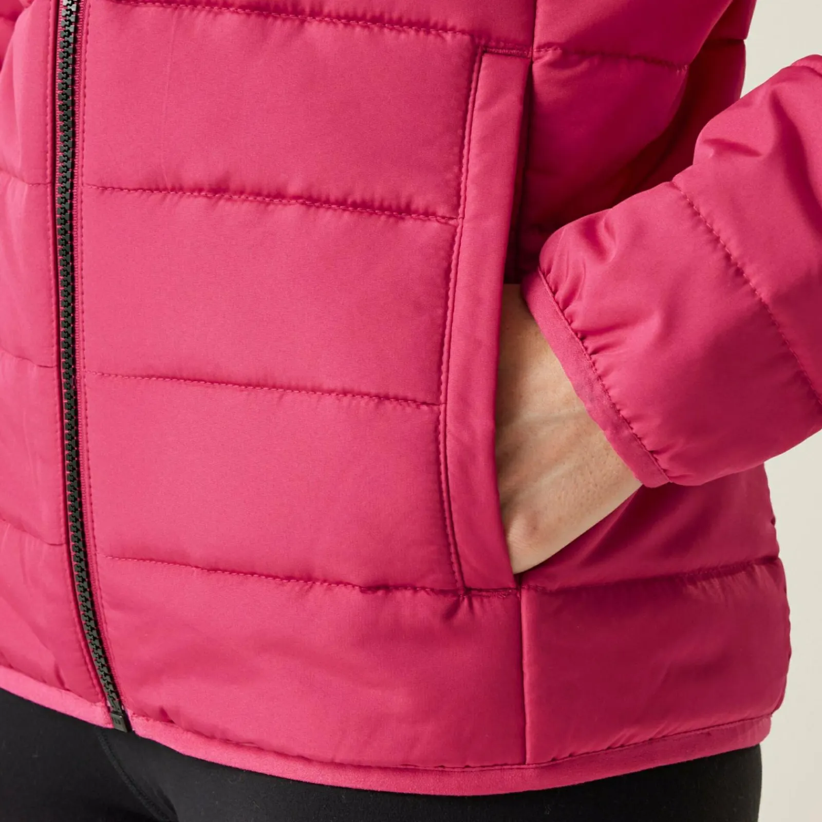 Regatta Veste à capuche Femme matelassée isolante HELFA |<Femme Doudounes|Vestes Chaudes